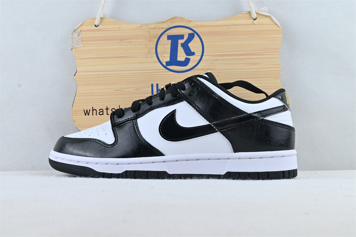 Nike Dunk Low World Champions