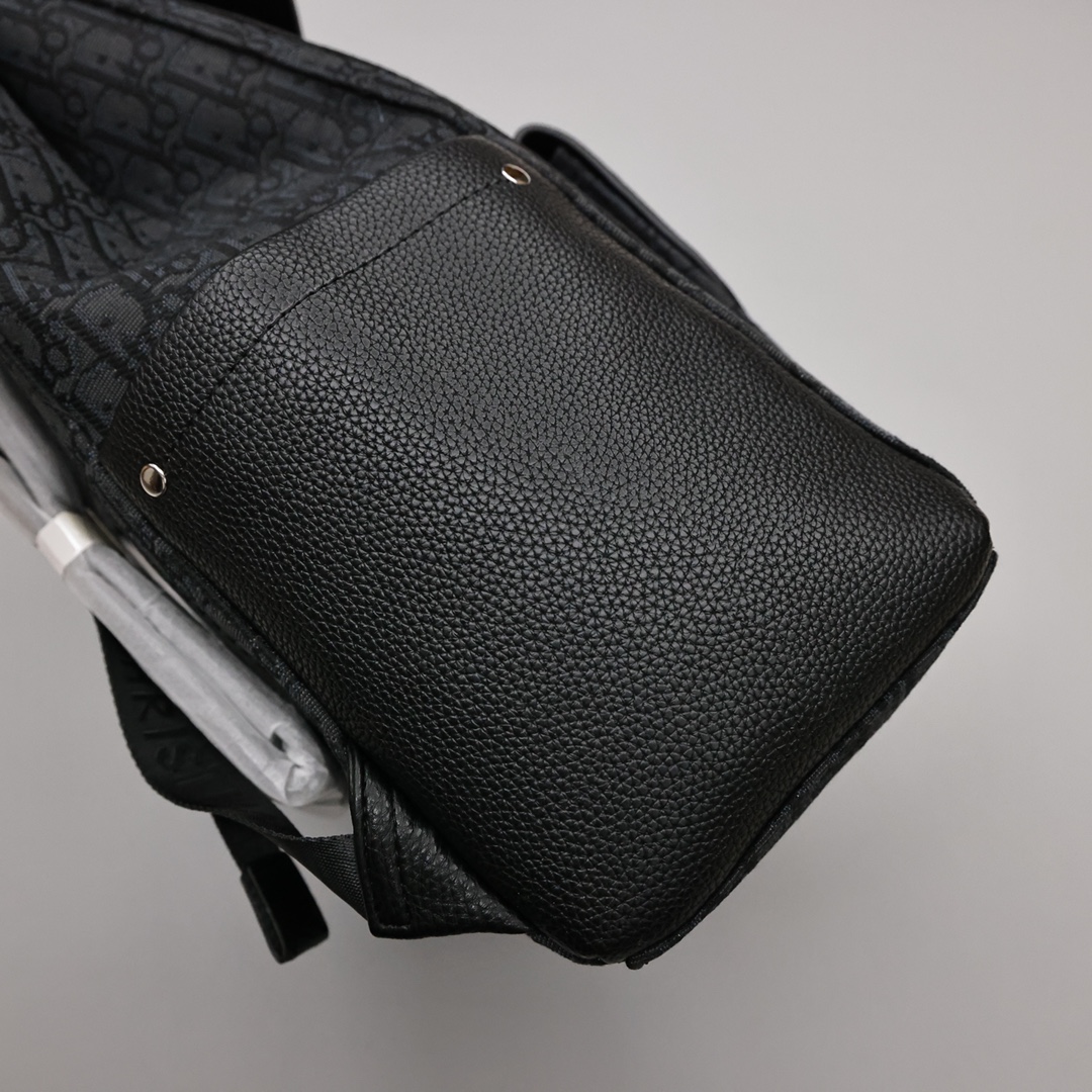 D10r Backpack