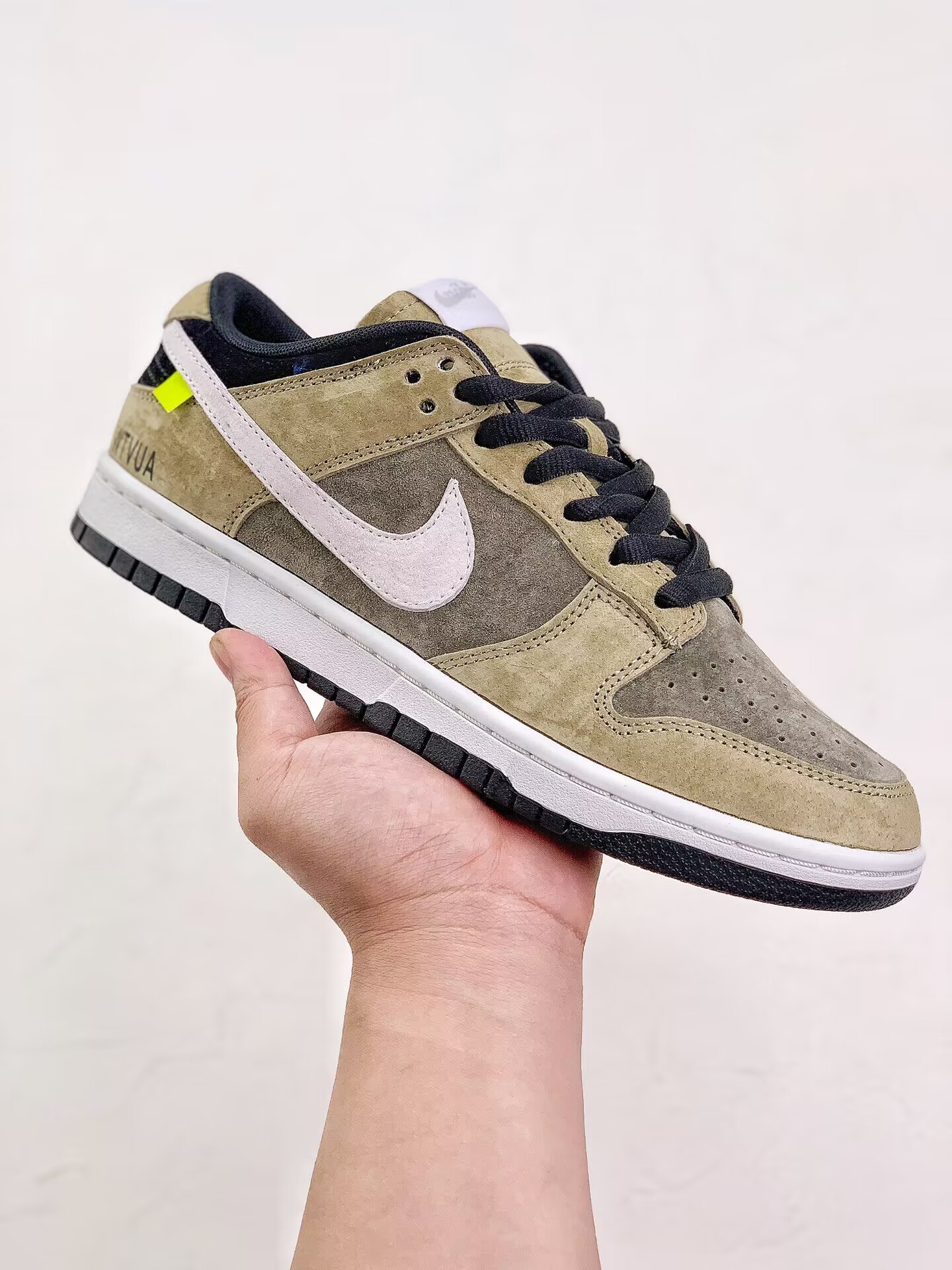 Otomo Katsuhiro x NK SB Dunk Low 