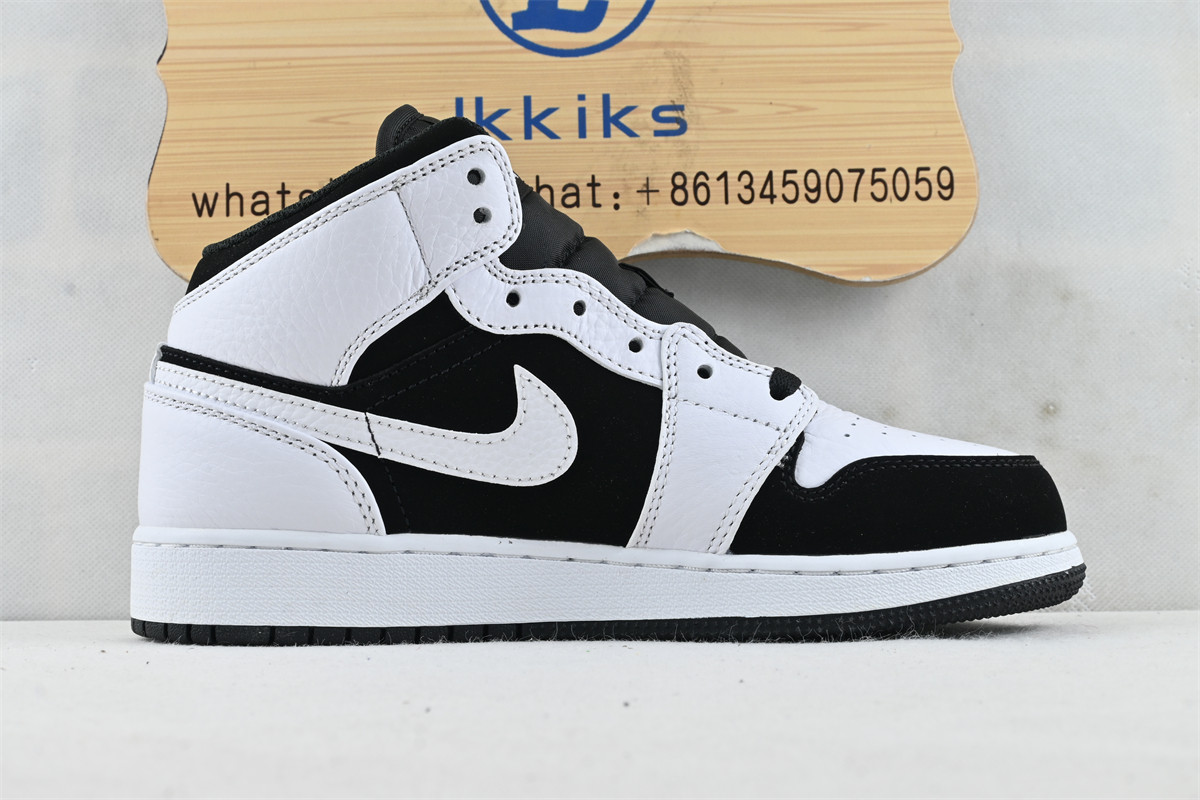 Air Jordan 1 Mid