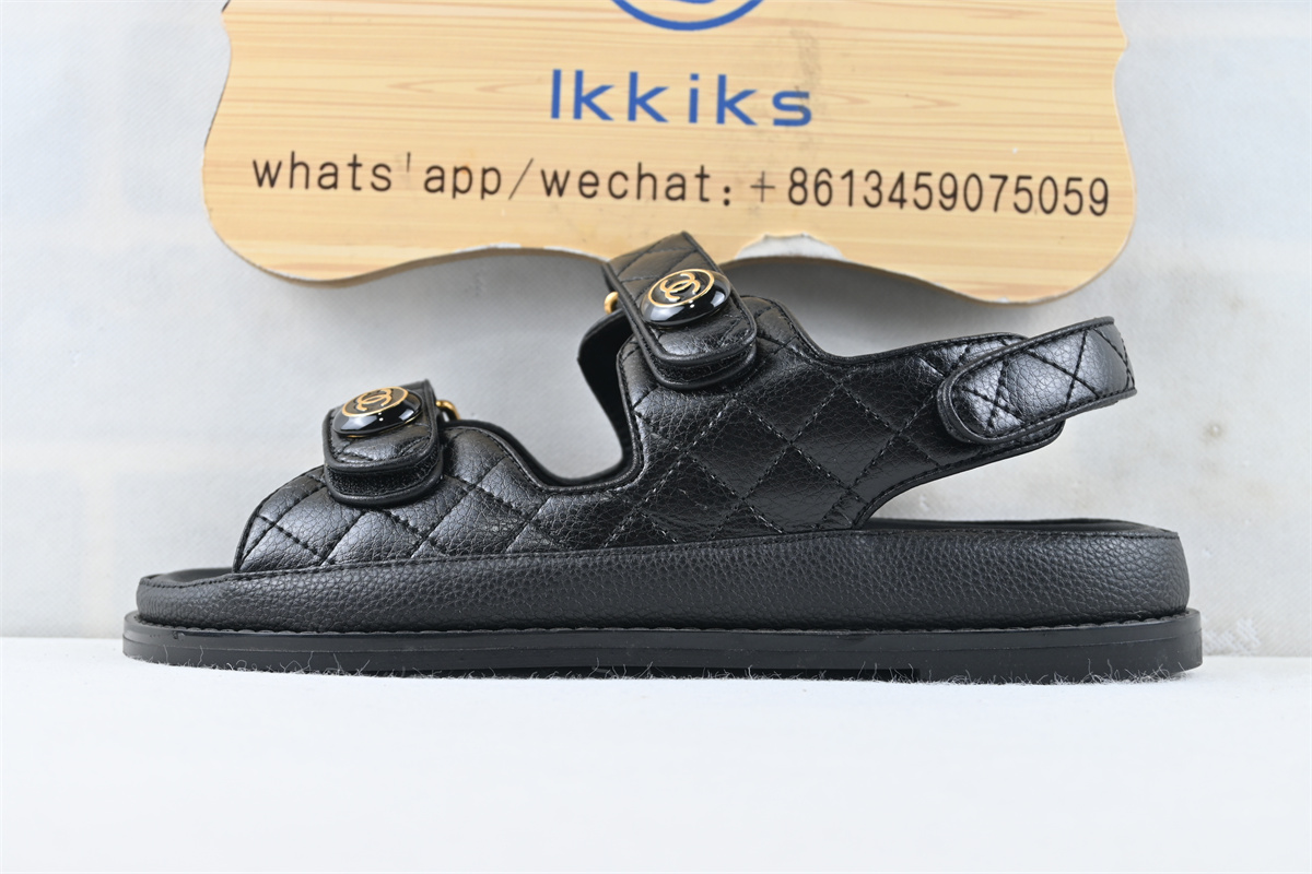 Ch**el sandals