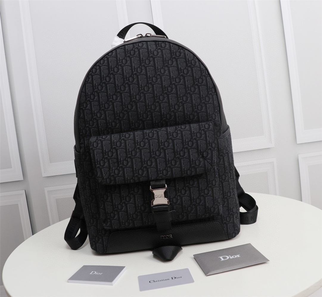 D10r Backpack