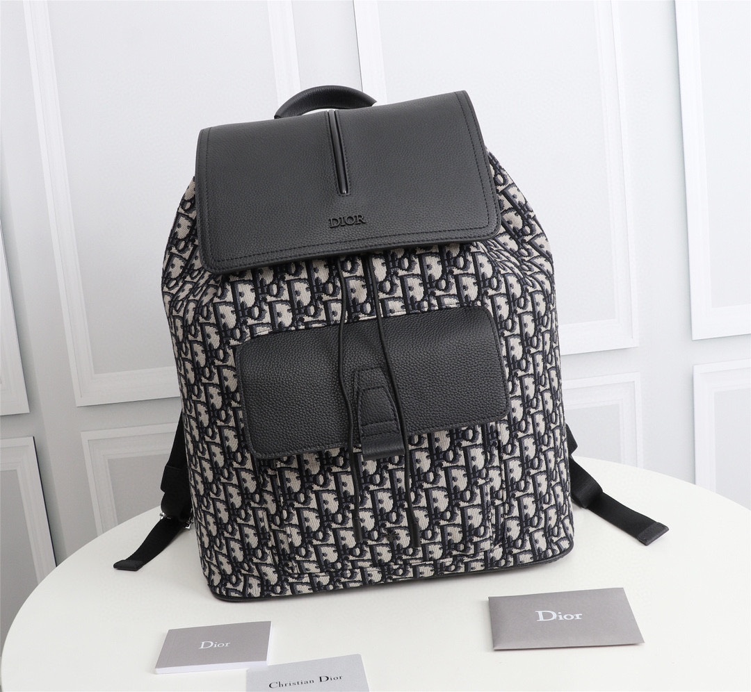 D10r Backpack