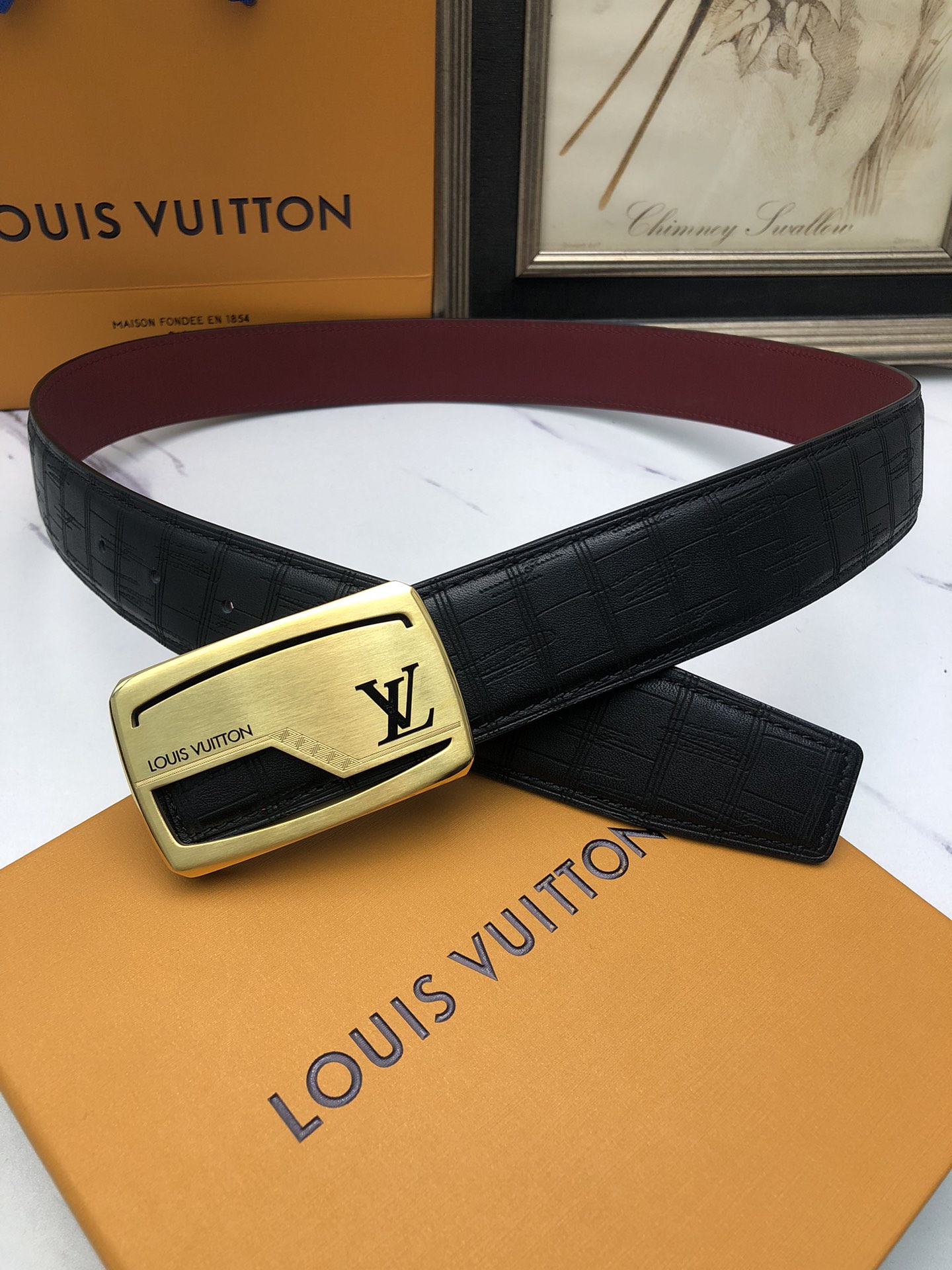 L0vis Vvtt0n belt