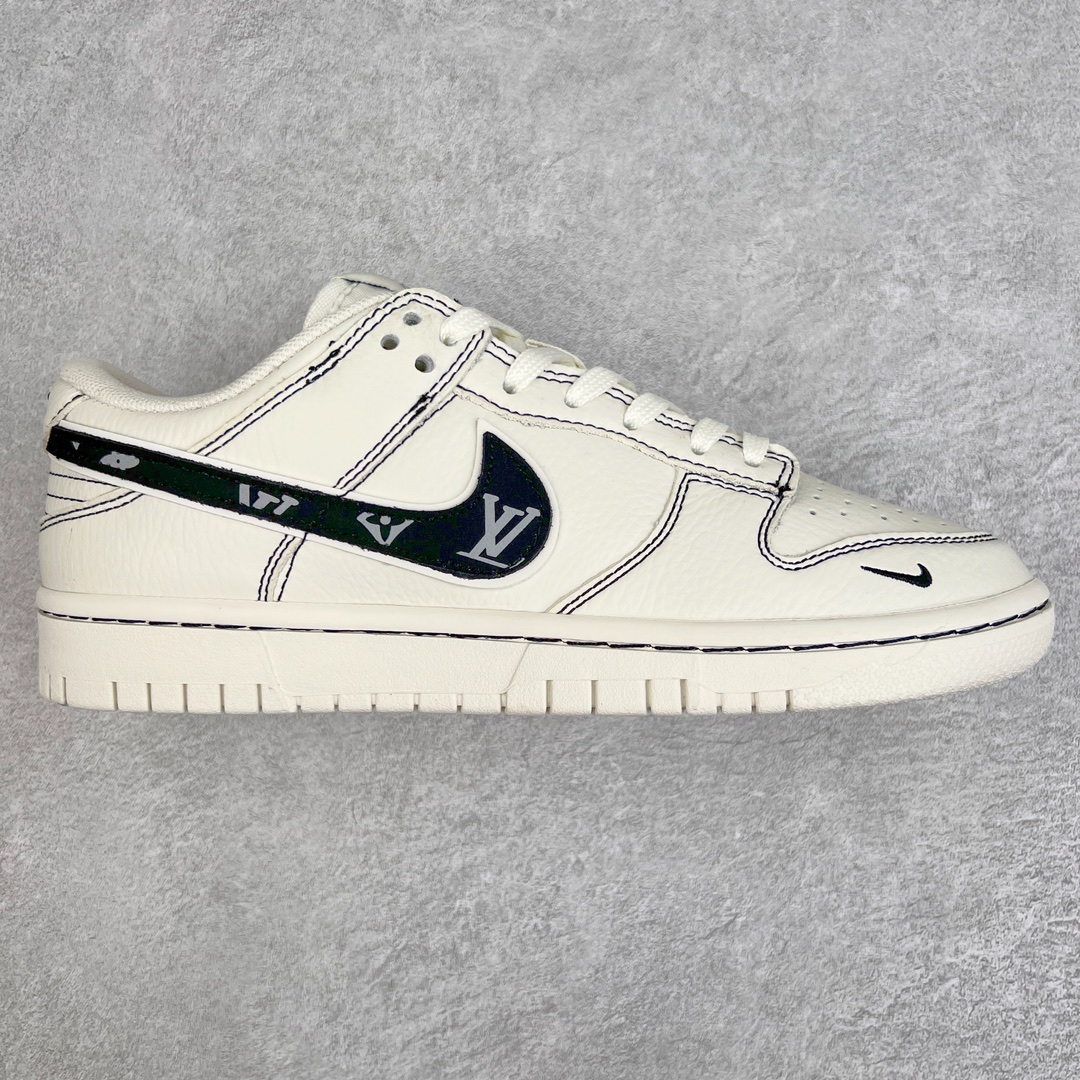 Nike SB Dunk Low