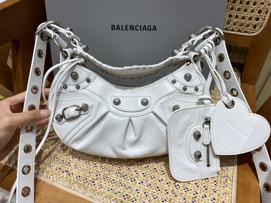 Ba1en*iaga