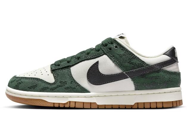 Nike Dunk Low 