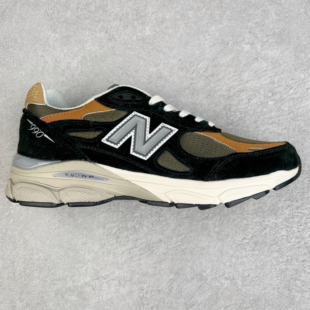 New Balance 990v3