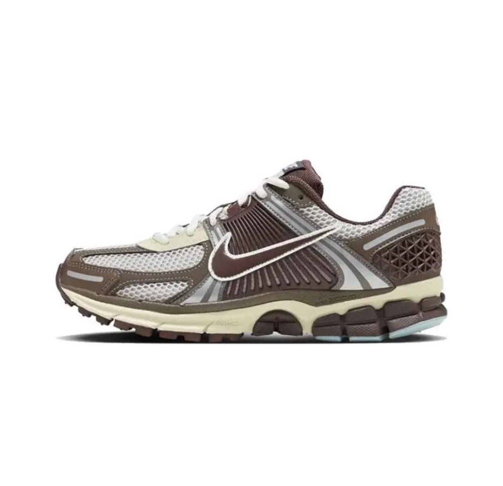 Nike Air Zoom Vomero 5