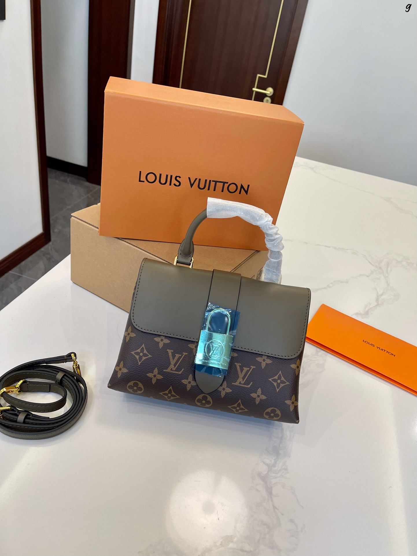 L0vis Vvtt0n bag