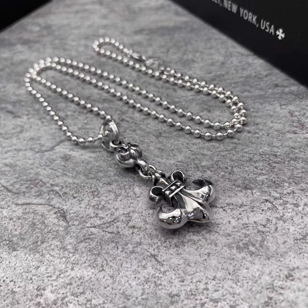 Ch*0me He**ts Necklace