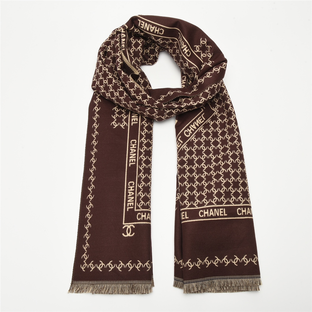 Ch**el Scarf