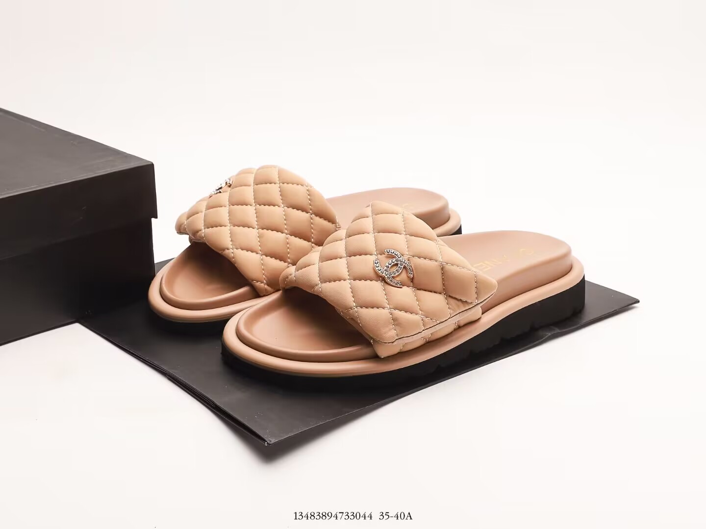 Ch**el Slipper