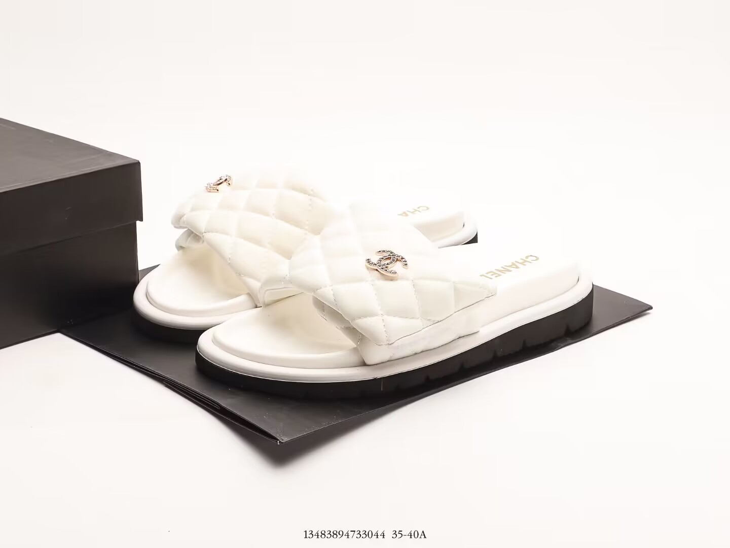 Ch**el Slipper