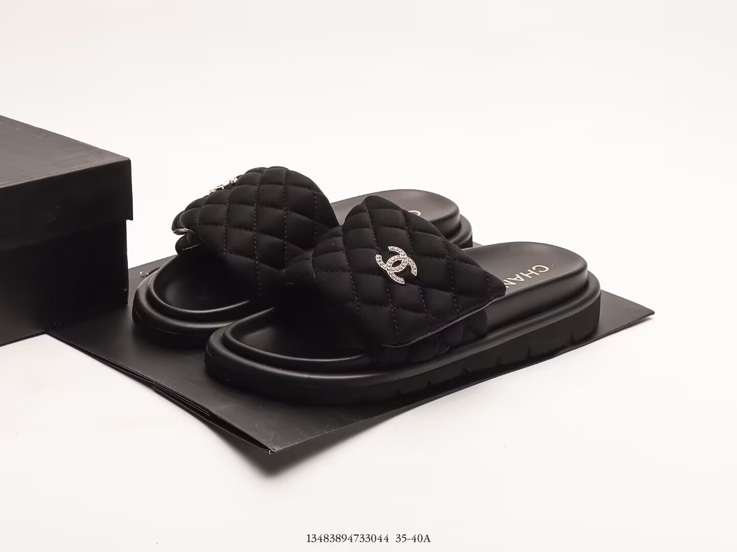 Ch**el Slipper