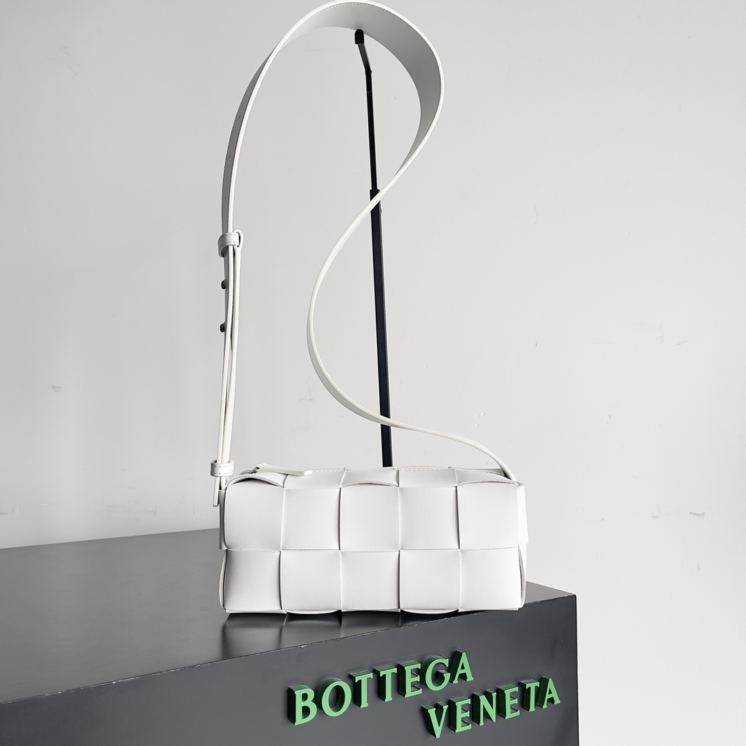 B0tt*ga Ven*ta