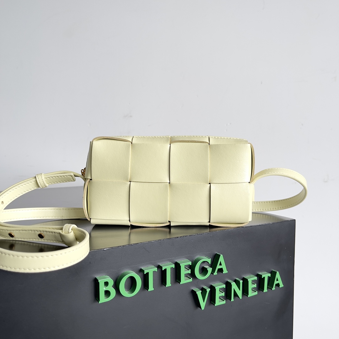 B0tt*ga Ven*ta