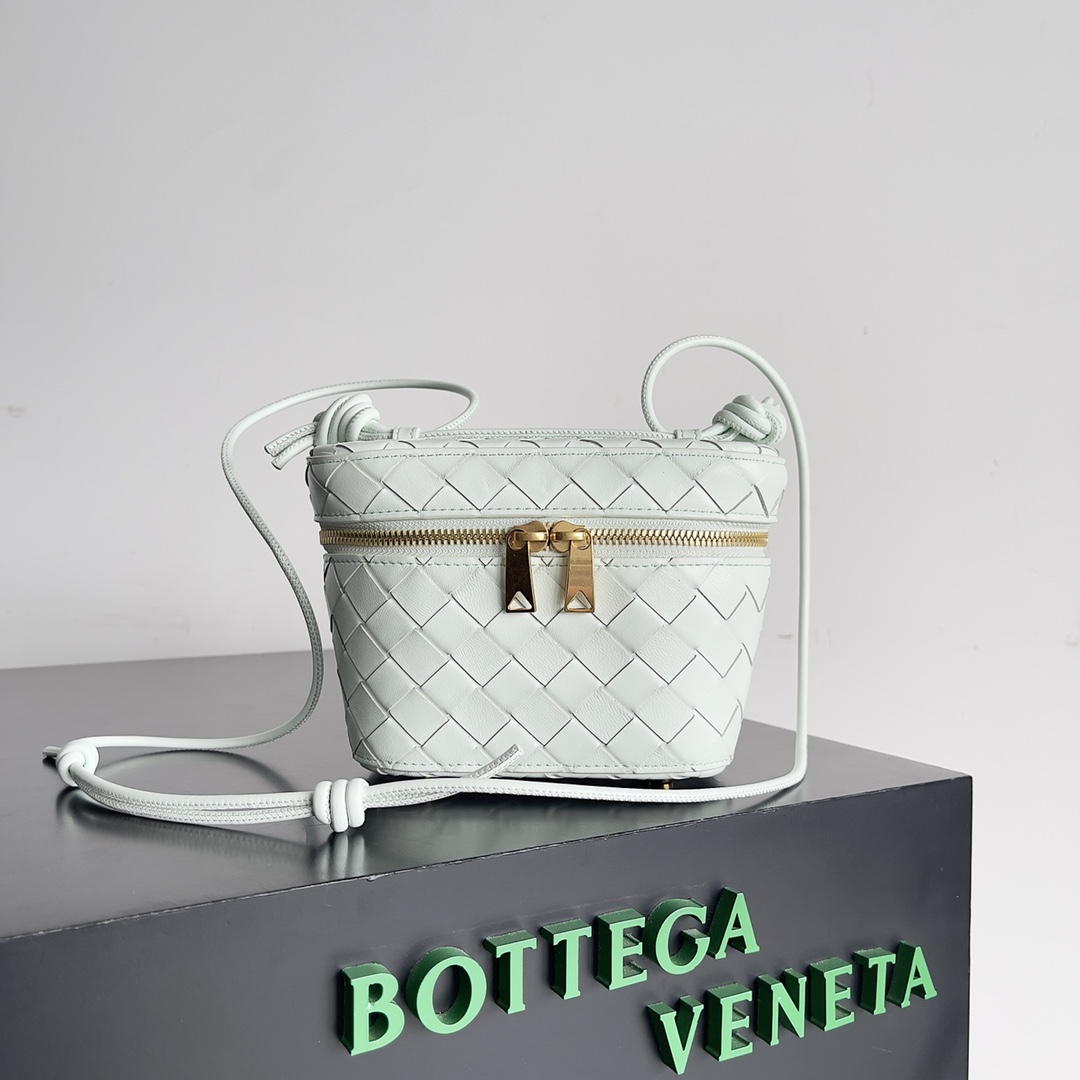 B0tt*ga Ven*ta