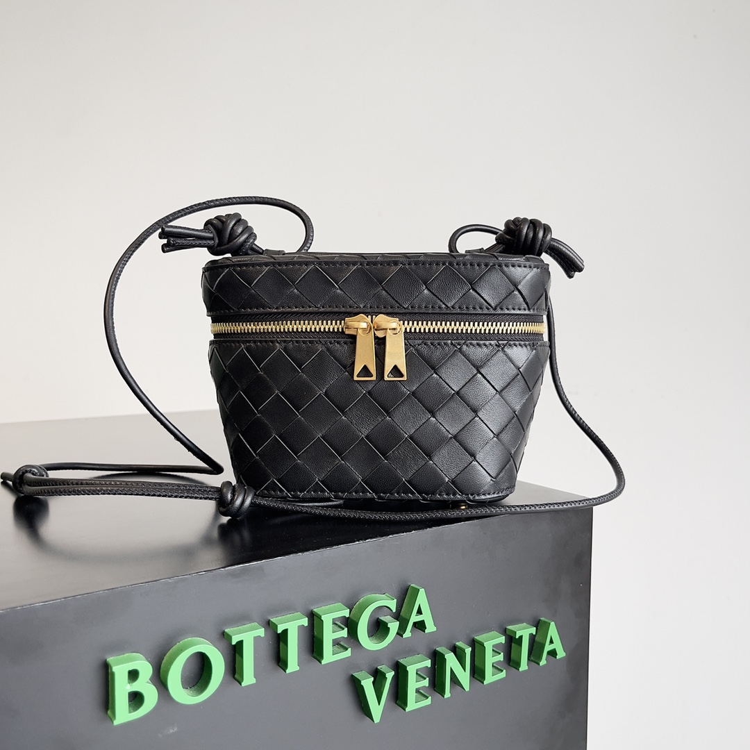 B0tt*ga Ven*ta