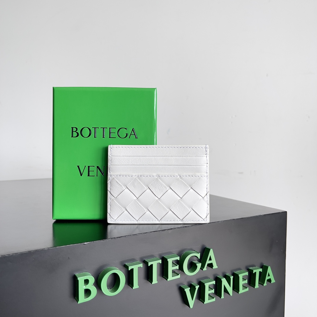 B0tt*ga Ven*ta
