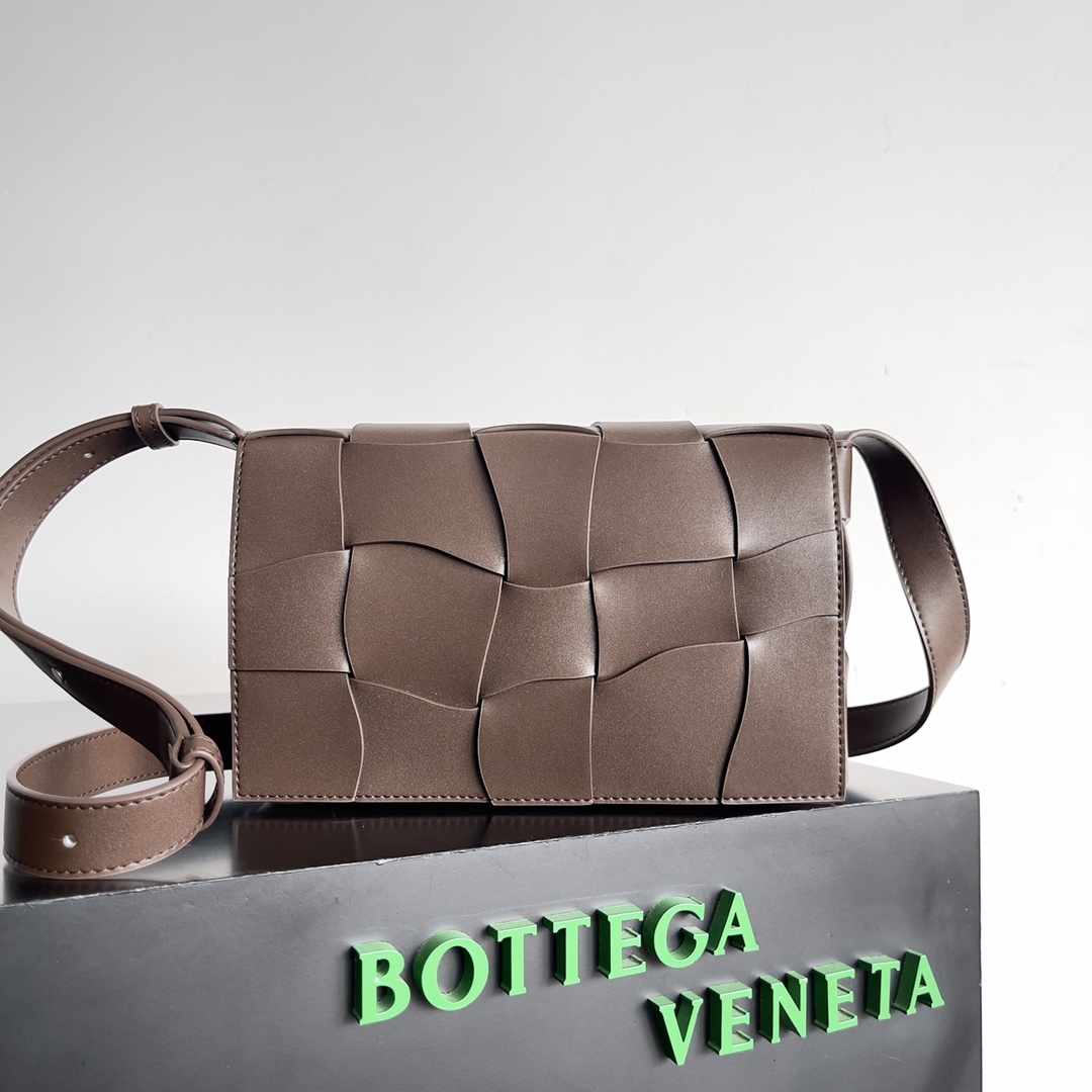 B0tt*ga Ven*ta