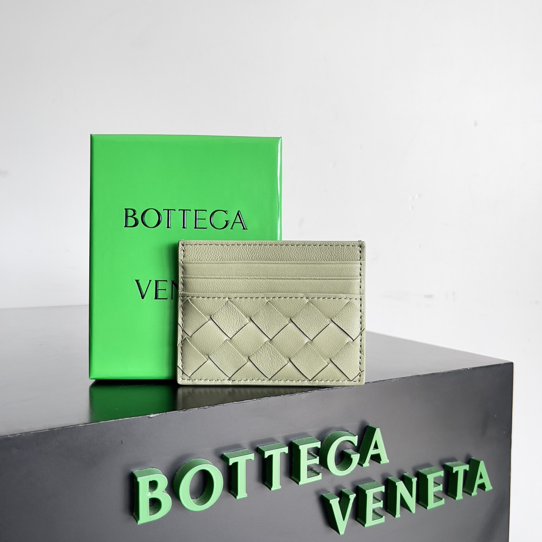 B0tt*ga Ven*ta