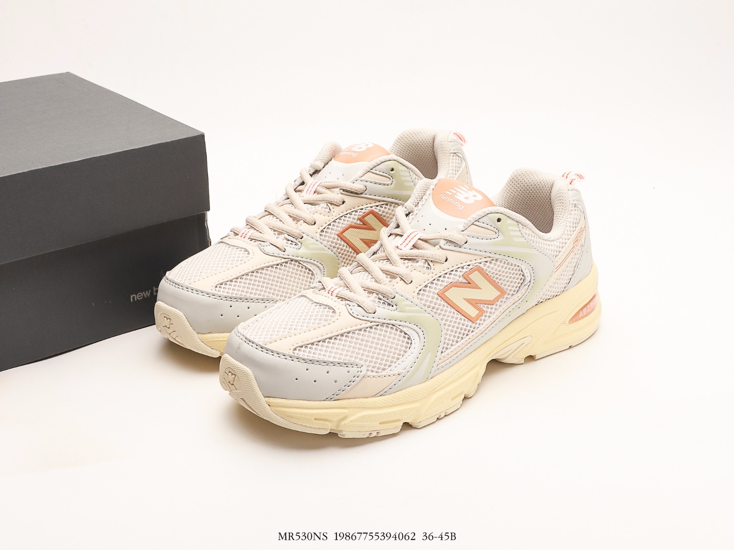 New Balance 530