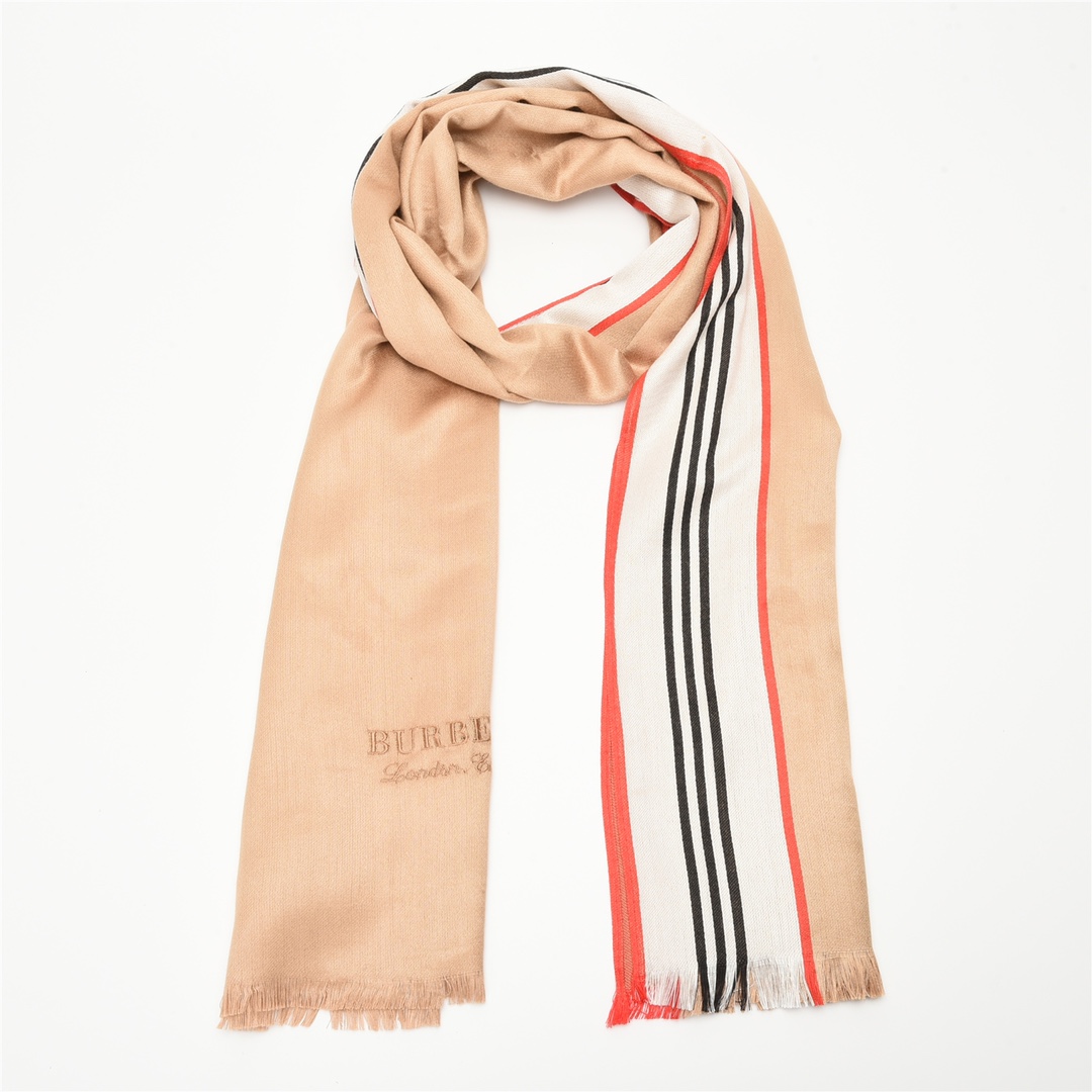 Bv*b*rry Scarf