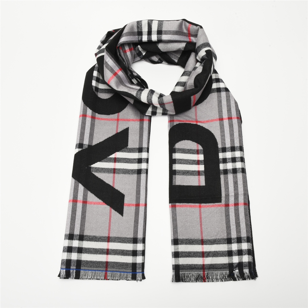 Bv*b*rry Scarf