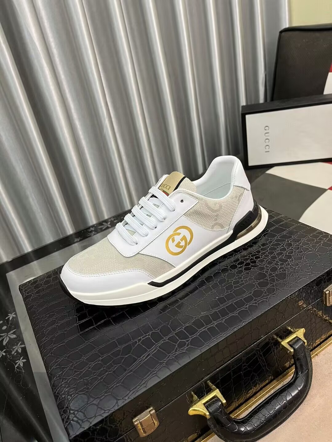 Gvc*1 Sneaker