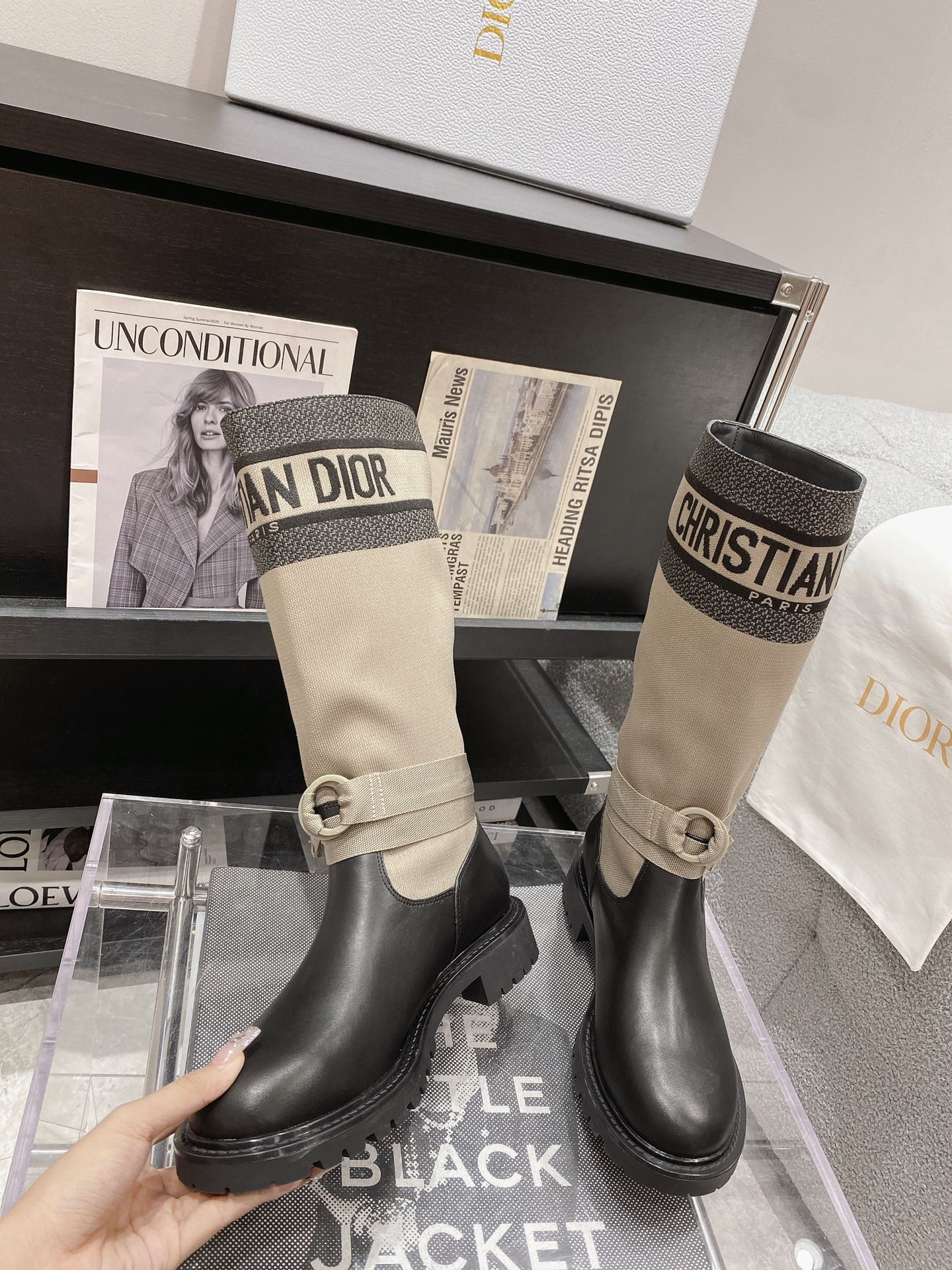 D10r Boots