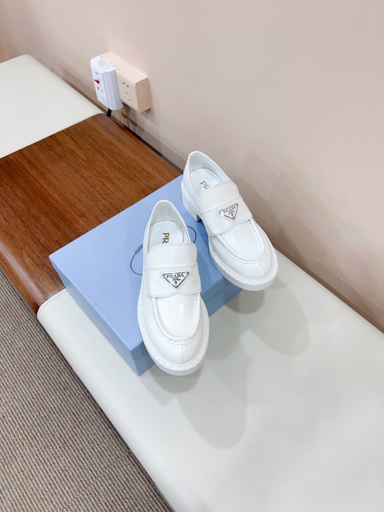 Pra*a Loafer shoes