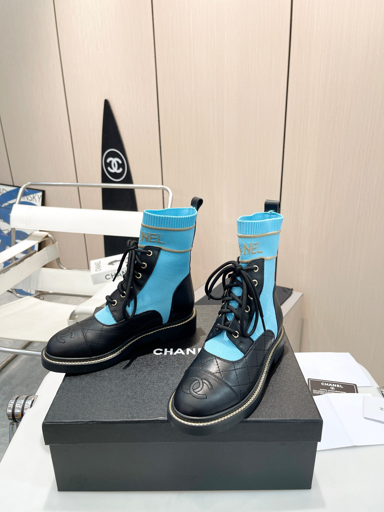 Ch**el Boots