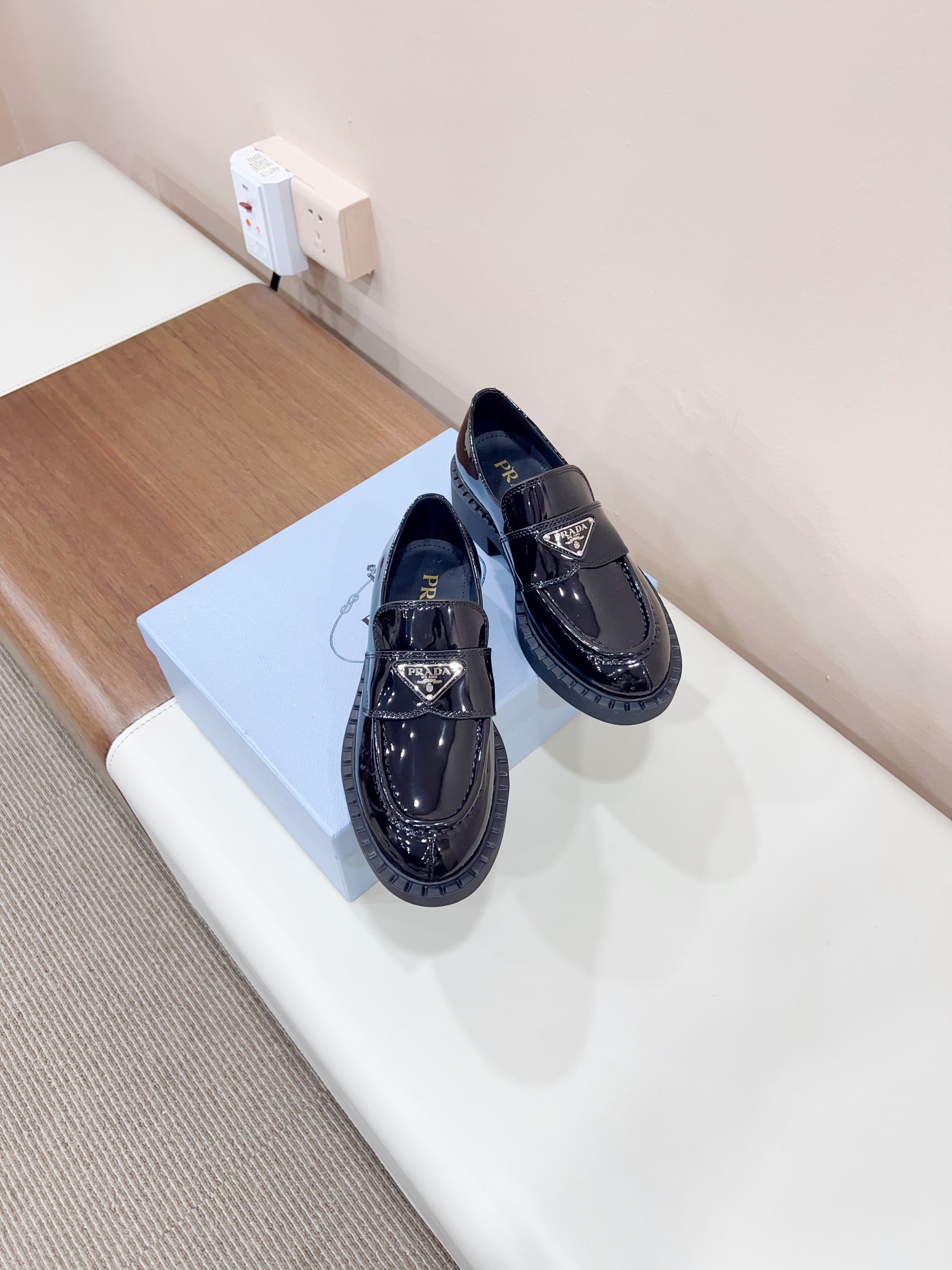 Pra*a Loafer shoes