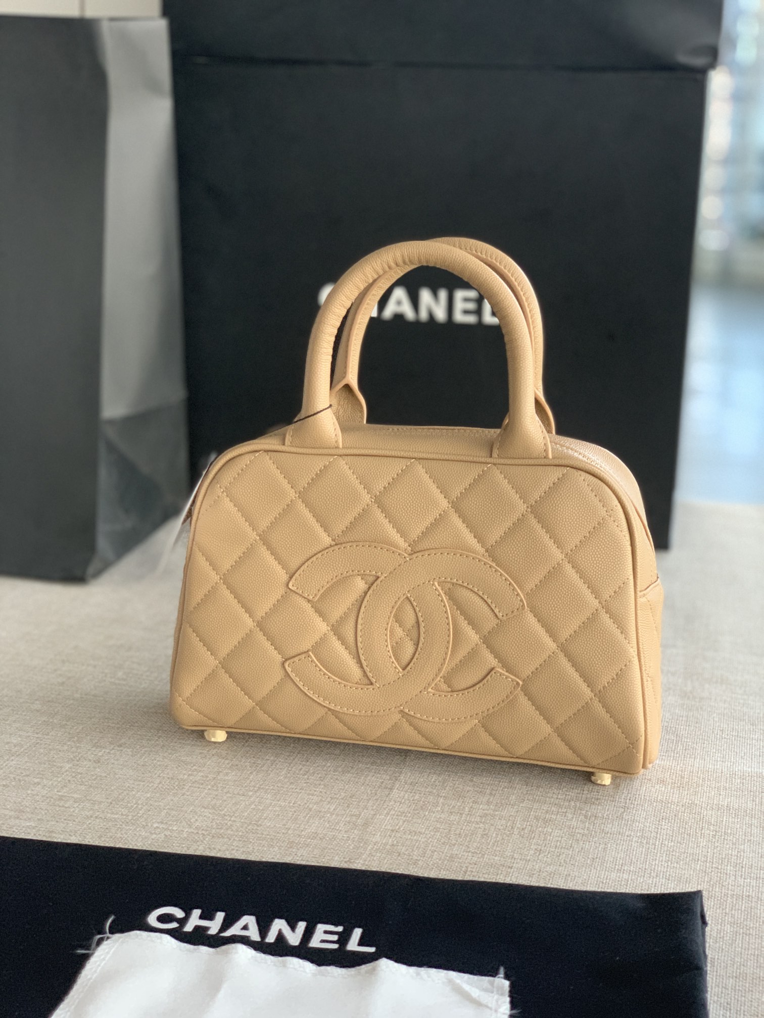 Ch**el bag