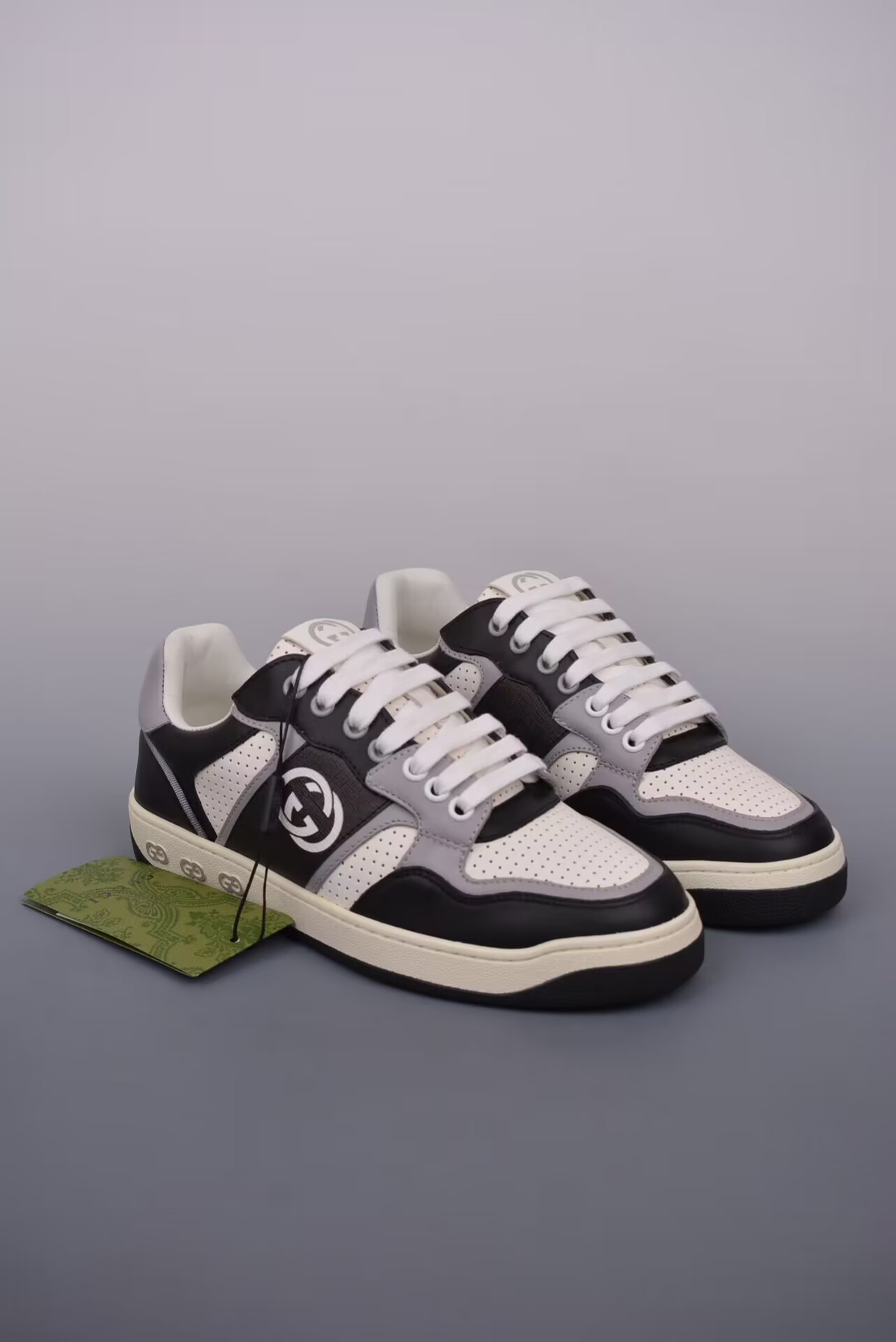 Gvc*1 Sneaker