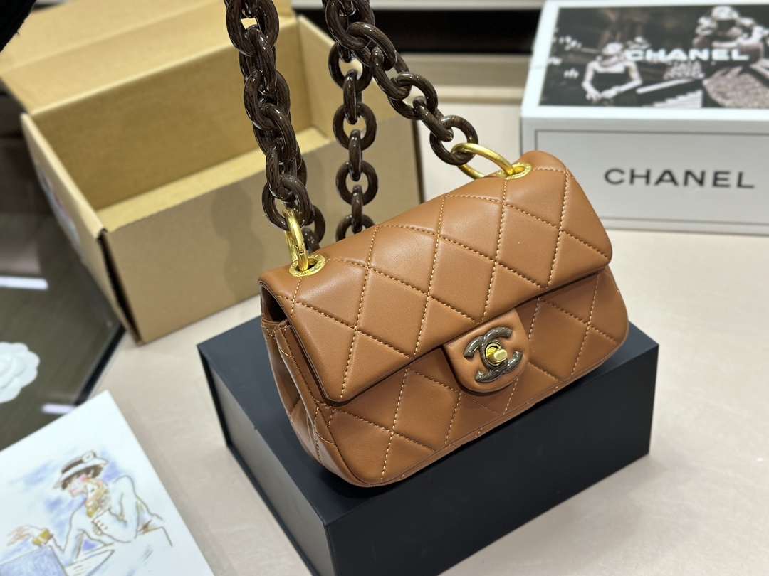 Ch**el bag