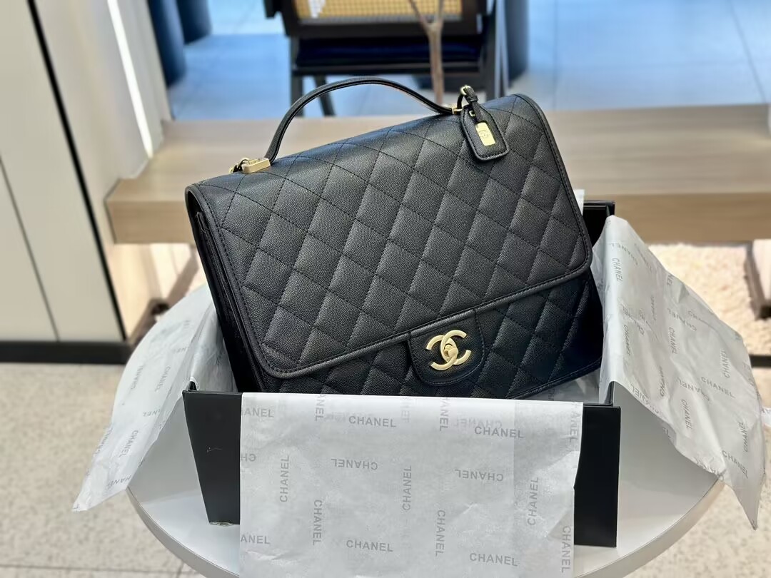 Ch**el bag