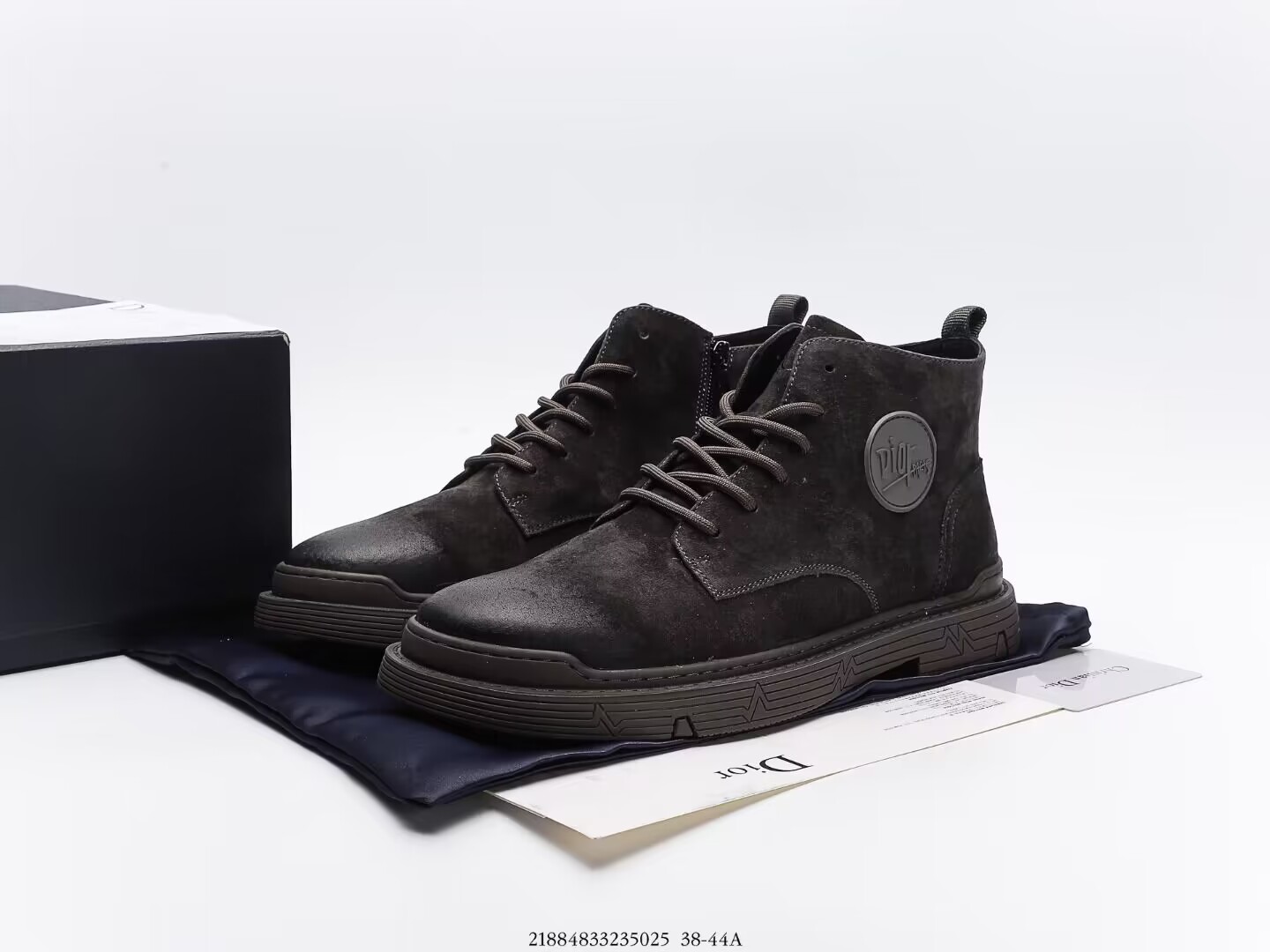 D10r Boots