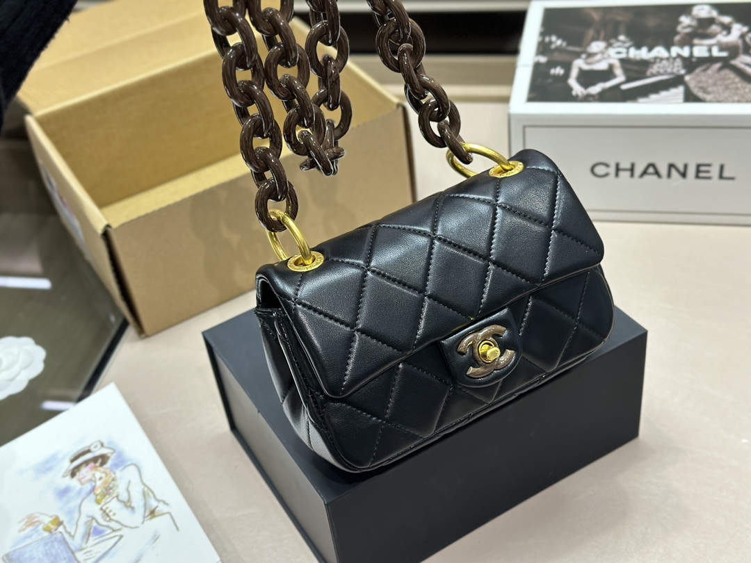 Ch**el bag