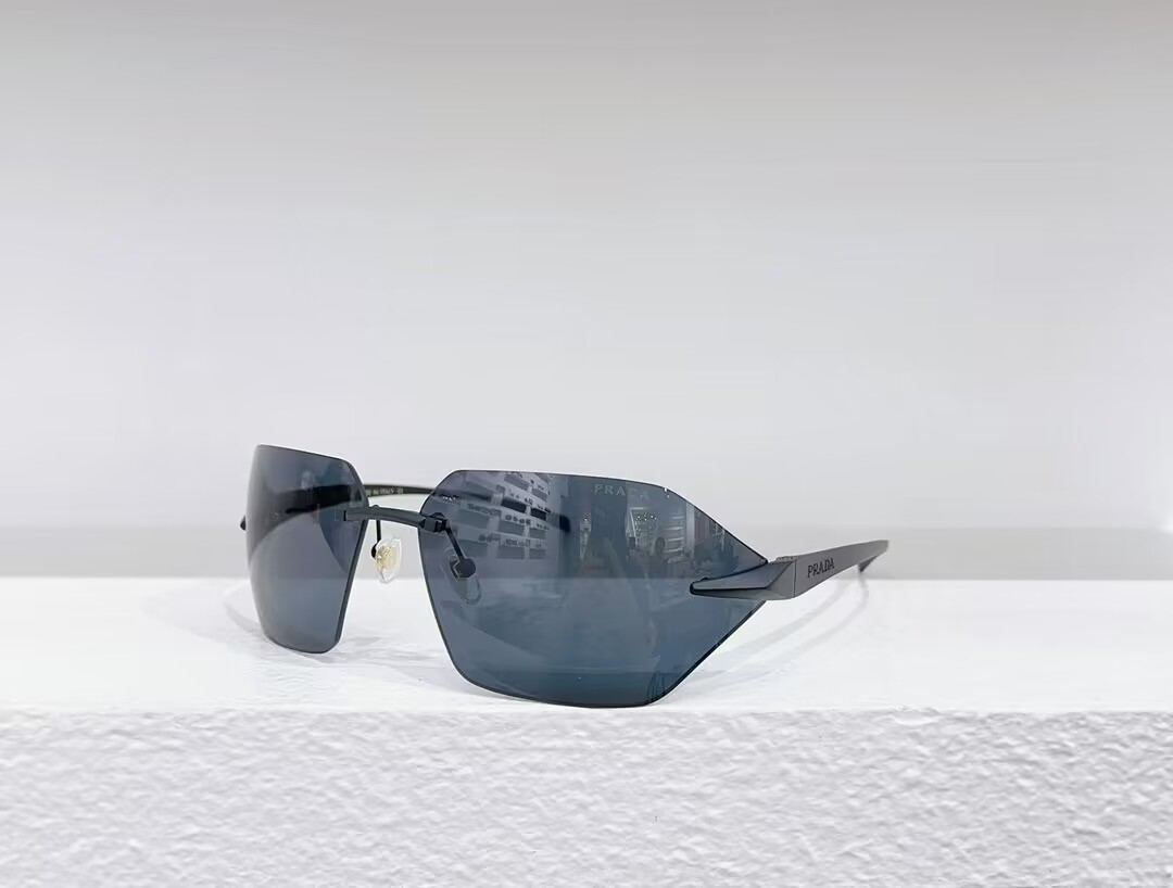 Pra*a Sunglasses