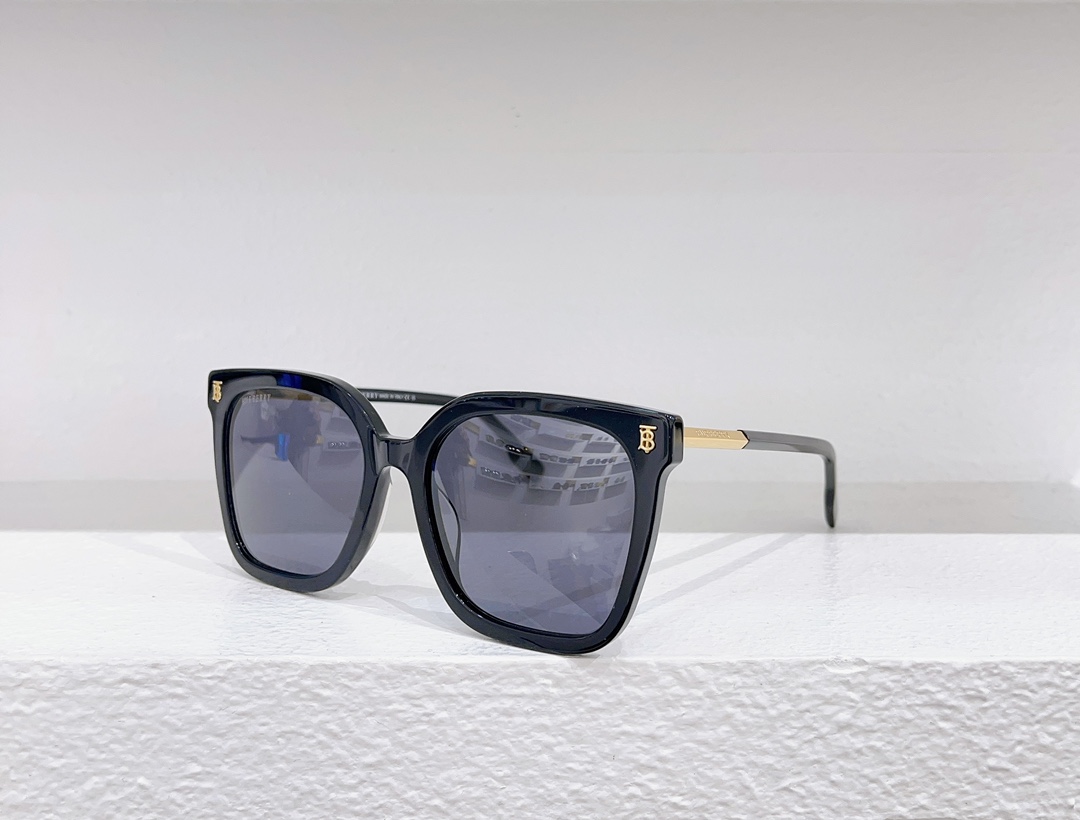 Bv*b*rry Sunglasses