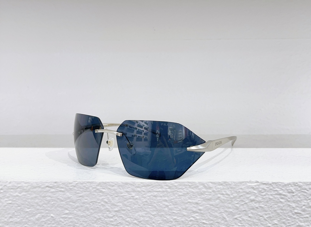 Pra*a Sunglasses