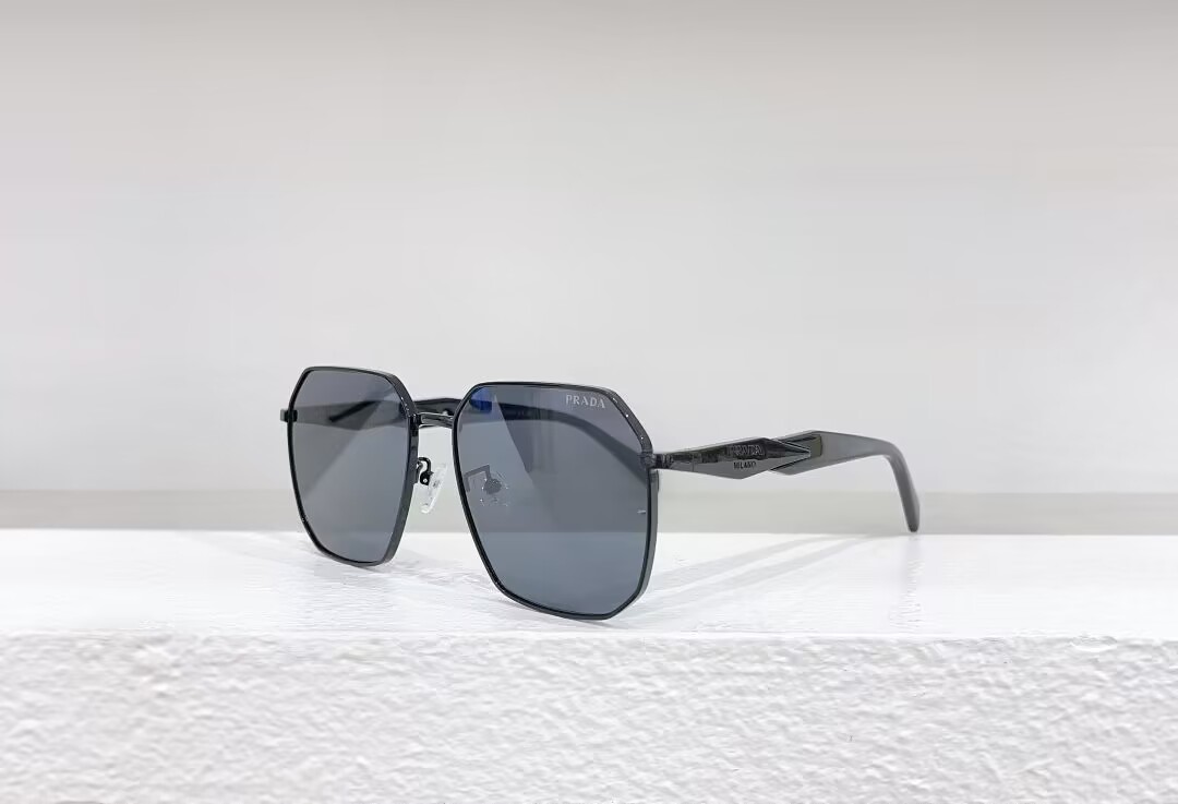 Pra*a Sunglasses
