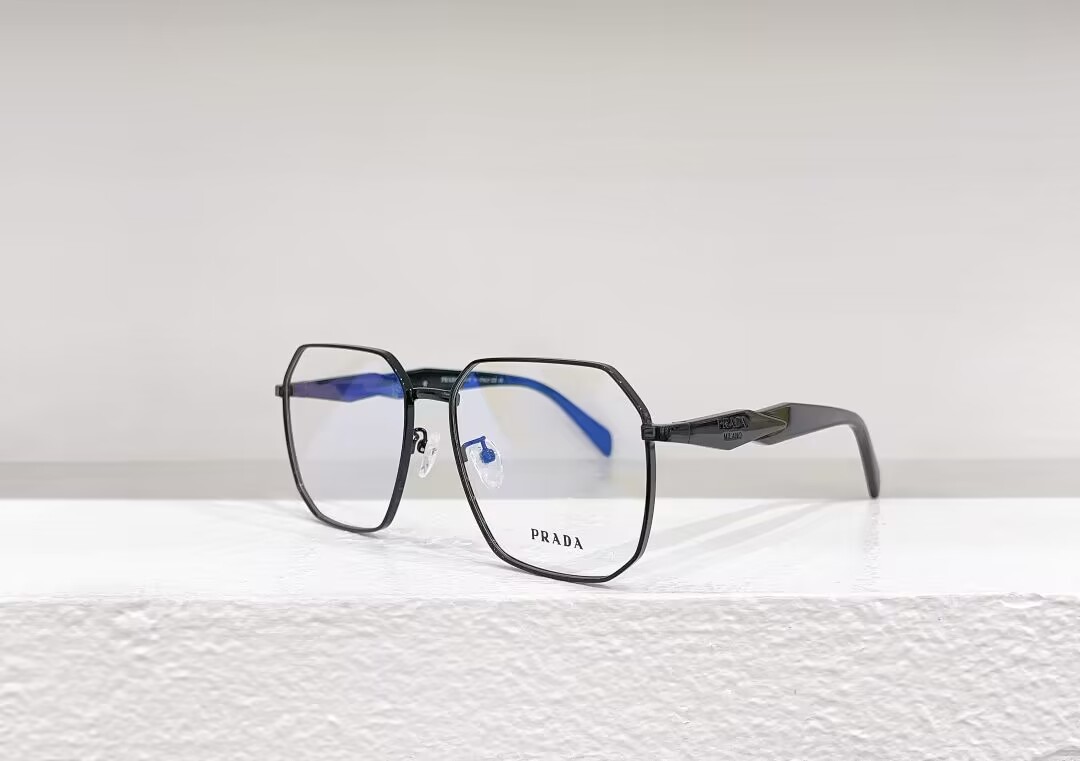 Pra*a Sunglasses