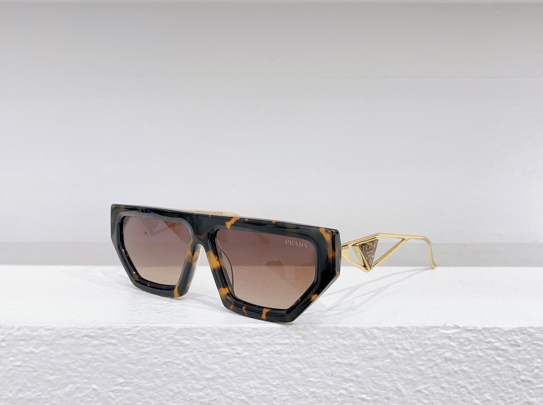 Pra*a Sunglasses