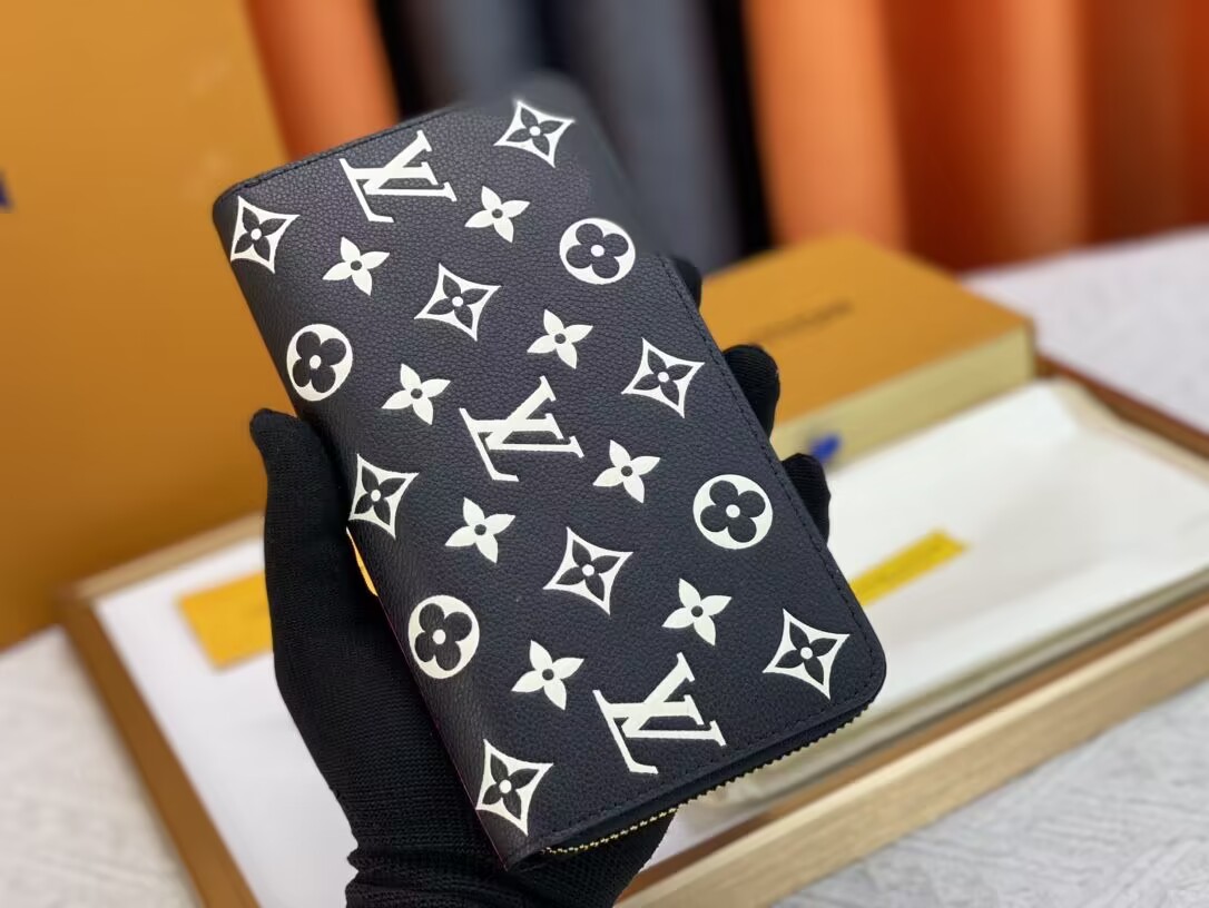 L0vis Vvtt0n Wallet Black