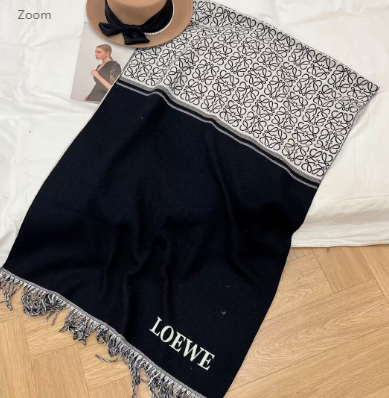 L0ew* Scarf