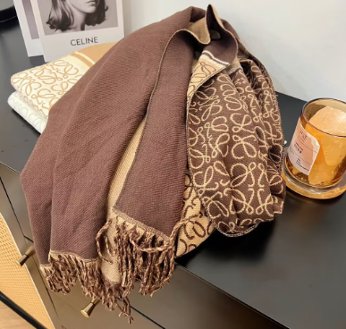L0ew* Scarf
