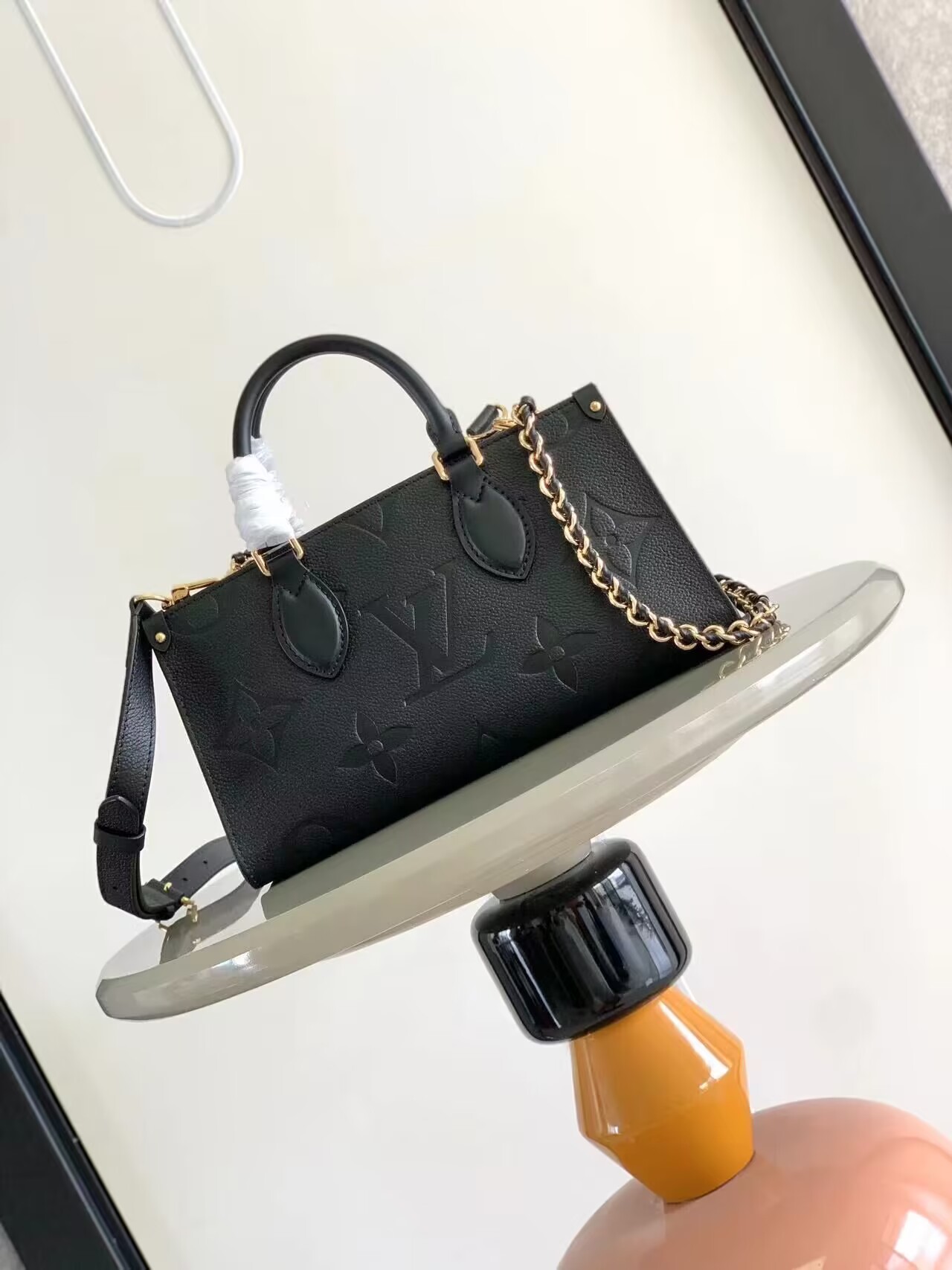 L0vis Vvtt0n OnTheGo Tote Bag